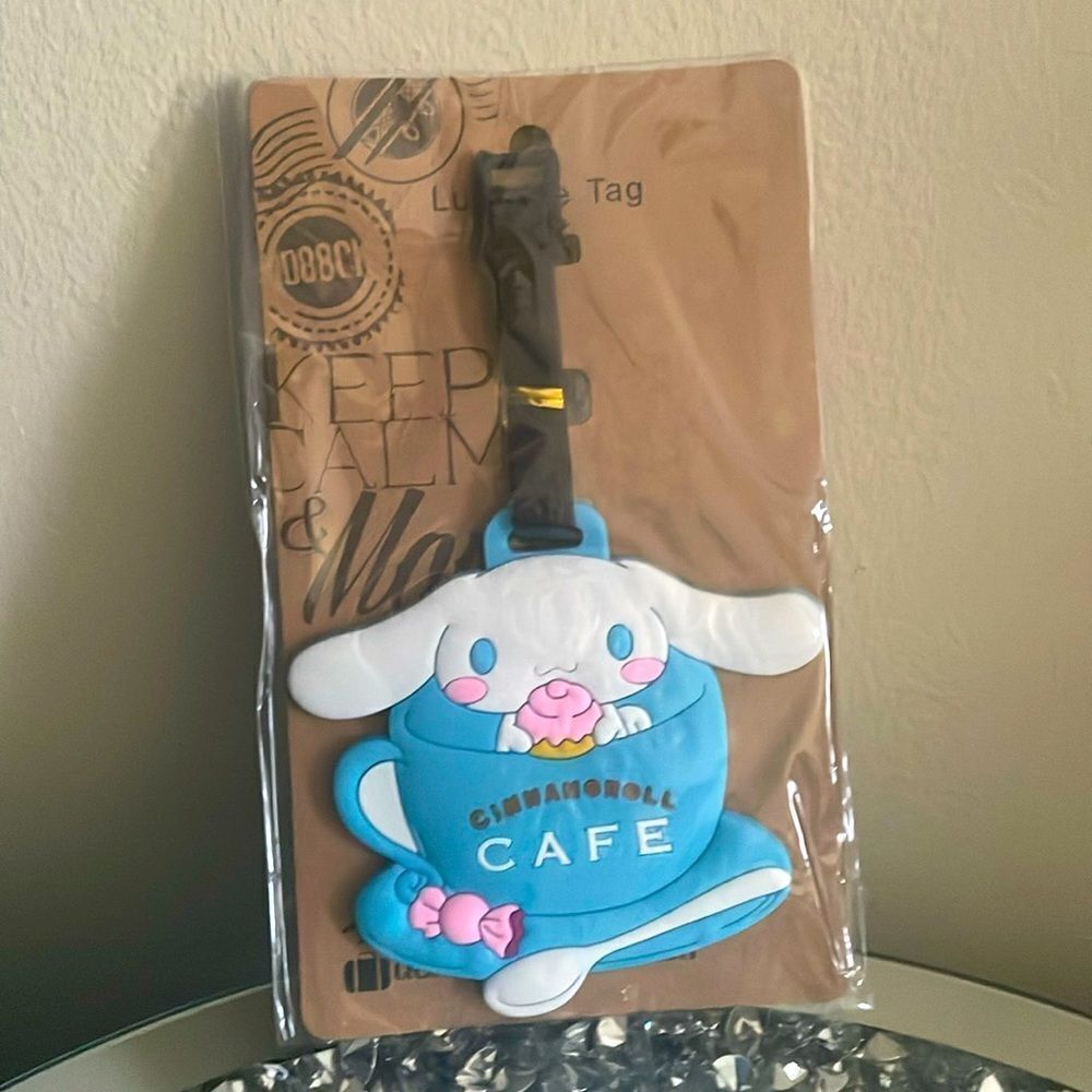 New Cinnamon roll sanrio hello kitty friend travel vacay rubber luggage tag